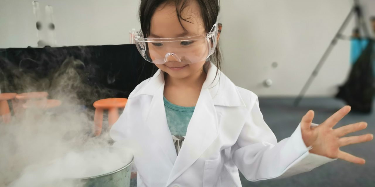 Getting started with using technology for explanations and modelling in science